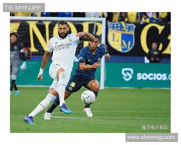 本泽马重返巅峰之路揭秘球场传奇与个人成长的完美结合