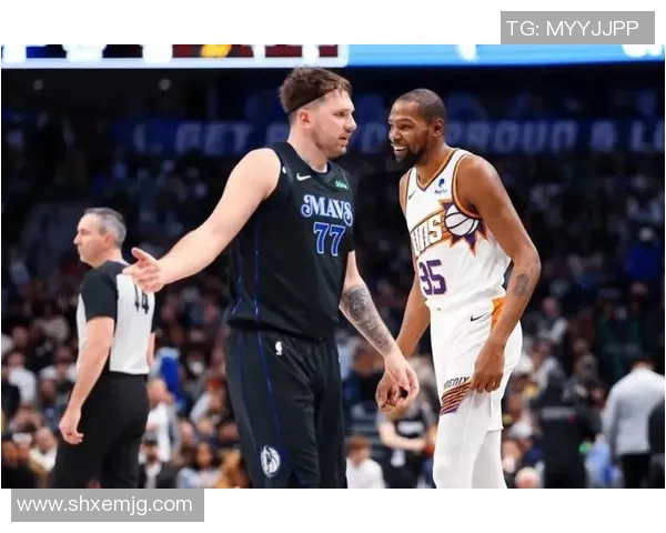 东契奇狂砍73分刷新现役得分纪录独行侠力克太阳终结其11连胜 东契奇狂砍73分刷新现役得分纪录独行侠力克太阳终结其11连胜