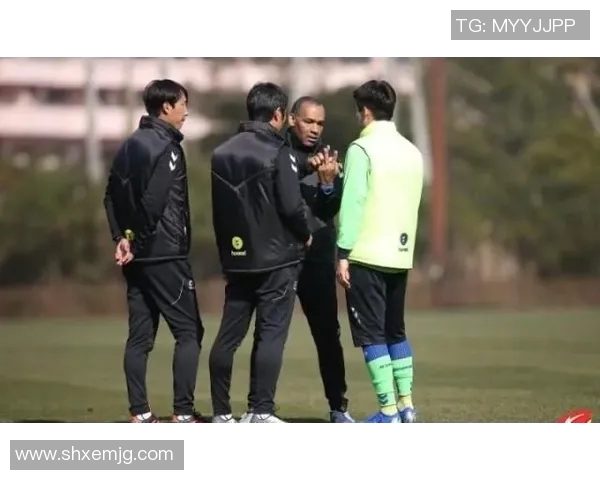 全北汽车与北京国安的激烈对决谁能在这场较量中笑到最后 全北汽车与北京国安的激烈对决谁能在这场较量中笑到最后