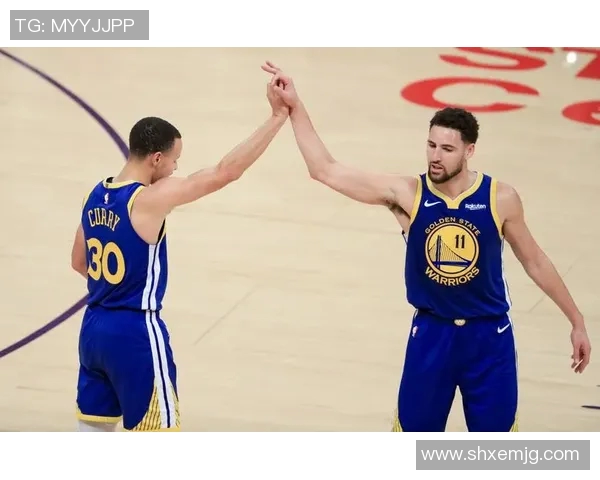 勇士与湖人精彩对决回顾NBA录像带你重温经典瞬间