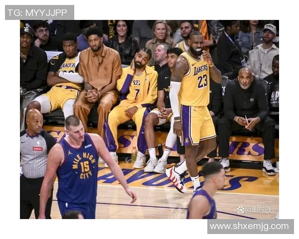 掘金与湖人激战回顾球迷热议两队表现与未来展望